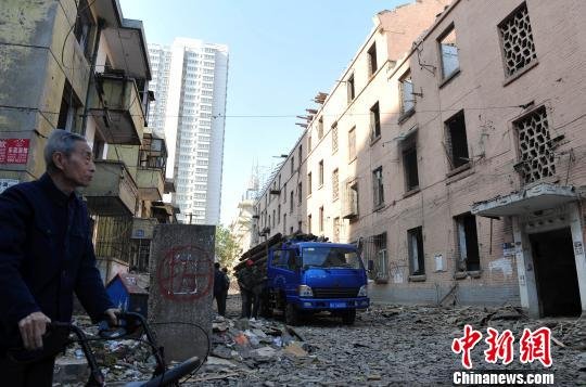 ʯ���f��������o(j��)���K(li��n)�ǡ����񷴑�(y��ng)��һ���D��