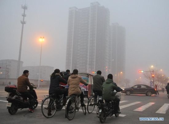 �ӱ������F�����u ʯ���f����(g��)����һƬ�Ұ�